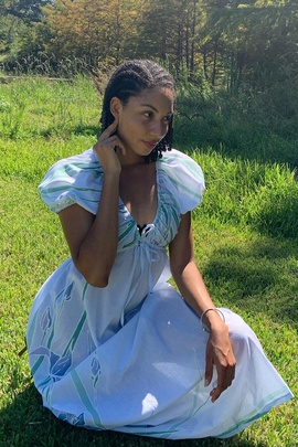 
                             
                                Платье Уна.
                                Обложка отзыва пользователя Пользователь 168853
                             
                        