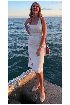 
                             
                                Одри платье.
                                Обложка отзыва пользователя Пользователь 307158
                             
                        