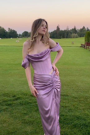 Отлично вписывается в вечерний образ