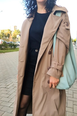 
                             
                                Тренчкот Абигейл.
                                Обложка отзыва пользователя Пользователь 224993
                             
                        