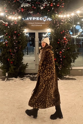 Эффектная шубка😊