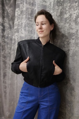 Мэйди бомбер.
Обложка отзыва пользователя Elin Eldar