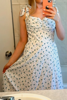 
                             
                                Lorraine dress.
                                Обложка отзыва пользователя Пользователь 361568
                             
                        