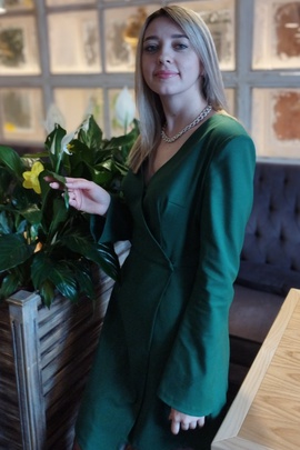 
                             
                                Платье Эмили.
                                Обложка отзыва пользователя Анчоус🐠
                             
                        