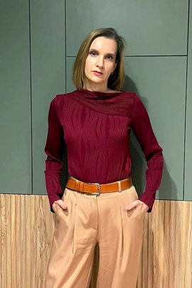 
                             
                                Эрика лонгслив.
                                Обложка отзыва пользователя Пользователь 255834
                             
                        