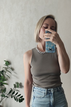 
                             
                                Топ Вероника.
                                Обложка отзыва пользователя Пользователь 275318
                             
                        