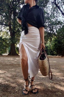 
                             
                                Salma skirt.
                                cover of user feedbackMatea Lukic
                             
                        