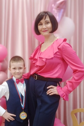 Очень женственная