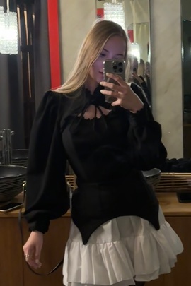 
                             
                                Раяна блузка.
                                Обложка отзыва пользователя Пользователь 263214
                             
                        