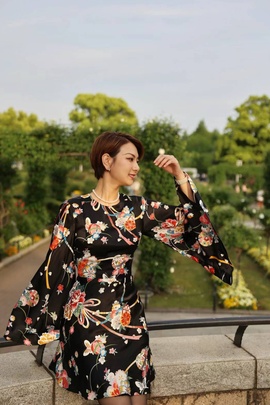 
                             
                                Marilyn dress.
                                Обложка отзыва пользователя Yue Dressmaking
                             
                        