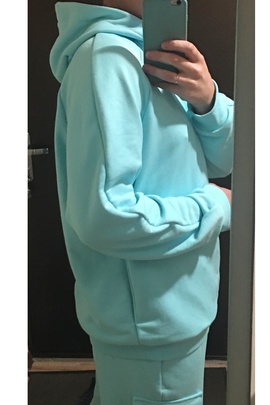 
                             
                                Худи Джейкоб.
                                Обложка отзыва пользователя Роман Бунин
                             
                        