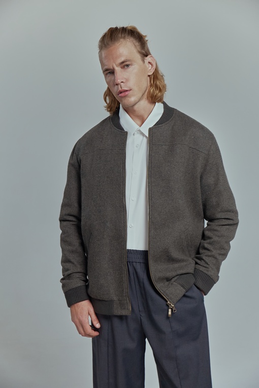 Бомбер Мэттью