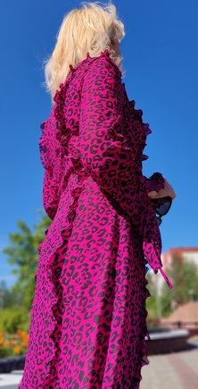 Летящее и интригующее