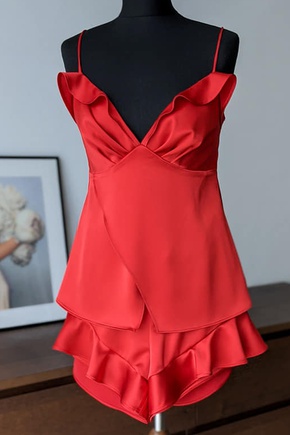 Perfect  fit I buy it   38 size , my  bust  90cm,waist  70cm,hips 103cm