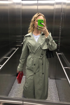 
                             
                                Тренчкот Абигейл.
                                Обложка отзыва пользователя Пользователь 264806
                             
                        