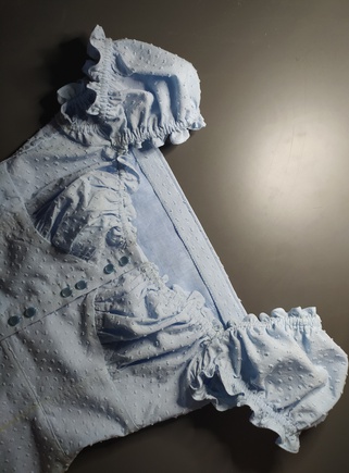 Игривое платье для жаркого лета