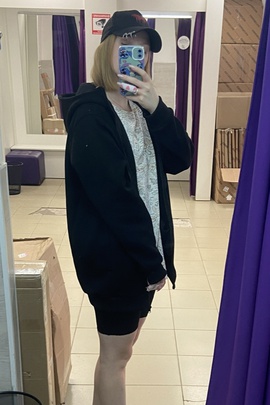 
                             
                                Худи Джонни.
                                Обложка отзыва пользователя Александра
                             
                        