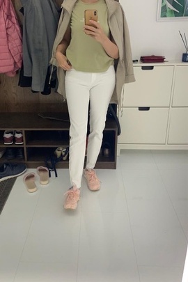 
                             
                                Брюки Ирма.
                                Обложка отзыва пользователя Пользователь 10109
                             
                        