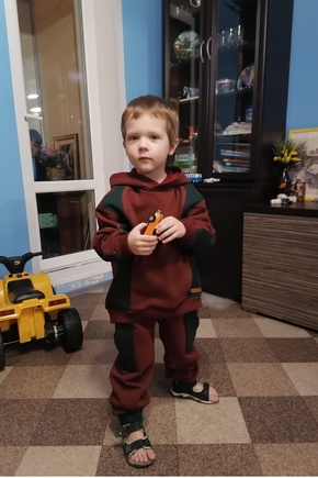 Отличный костюмчик.