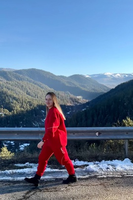 
                             
                                Труа брюки.
                                Обложка отзыва пользователя Ксения
                             
                        