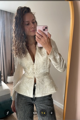 
                             
                                Пелин блузка.
                                Обложка отзыва пользователя Пользователь 447620
                             
                        