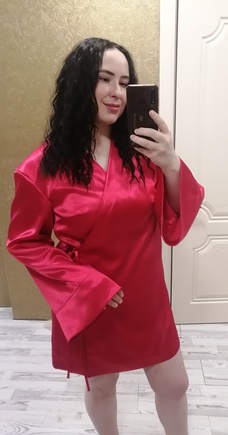 Впервые шила сатин