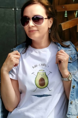 
                             
                                Футболка Аля.
                                Обложка отзыва пользователя Marina-inSiberia
                             
                        