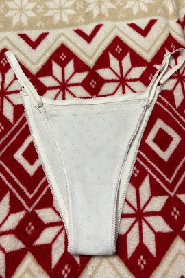 
                             
                                Аза бразильяна.
                                Обложка отзыва пользователя Пользователь 442790
                             
                        