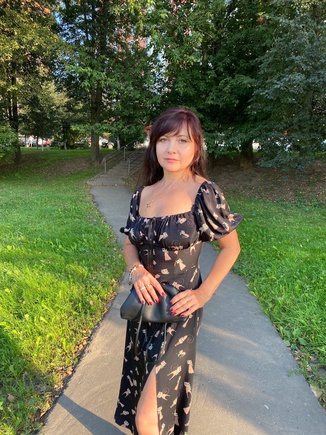 Изящное женственное платье