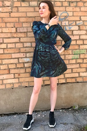 Очаровательное платье