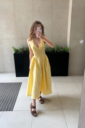 Женственно