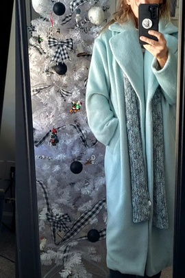 
                             
                                Faith coat.
                                Обложка отзыва пользователя Пользователь 234966
                             
                        