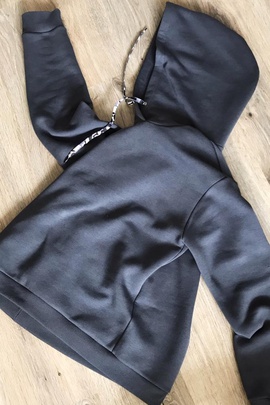 
                             
                                Худи Адриана.
                                Обложка отзыва пользователя AnZi
                             
                        