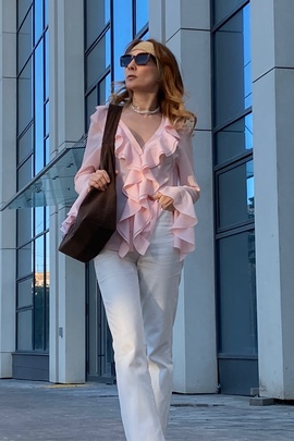 
                             
                                Мэлори блузка.
                                Обложка отзыва пользователя Пользователь 64593
                             
                        