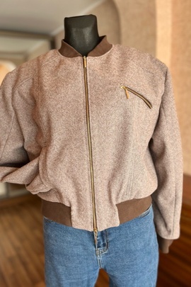 Мэйди бомбер.
Обложка отзыва пользователя Пользователь 262322