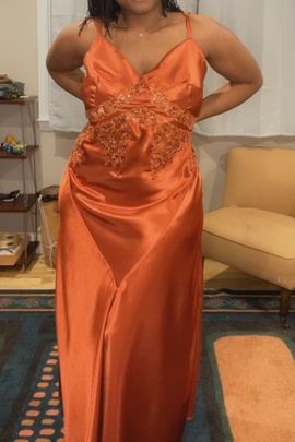 
                             
                                Violanta dress.
                                Обложка отзыва пользователя Aisha
                             
                        