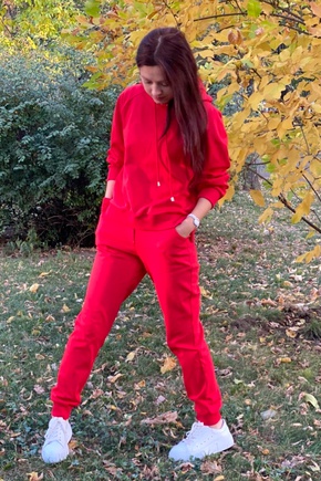 Отлично сидят на стройных.