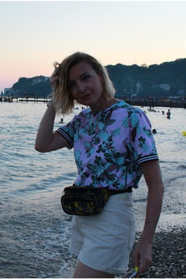 
                             
                                Футболка Аля.
                                Обложка отзыва пользователя Кристина
                             
                        