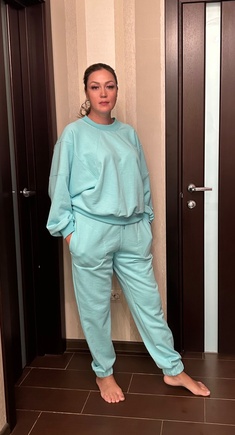 Свитшот Нуала и брюки Джон