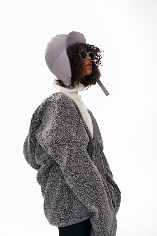 Джису шапка