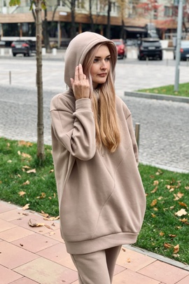 
                             
                                Худи Сэнди.
                                Обложка отзыва пользователя @axma_atelier
                             
                        
