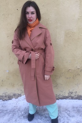 
                             
                                Тренчкот Леонор.
                                Обложка отзыва пользователя Чиркова Юля
                             
                        