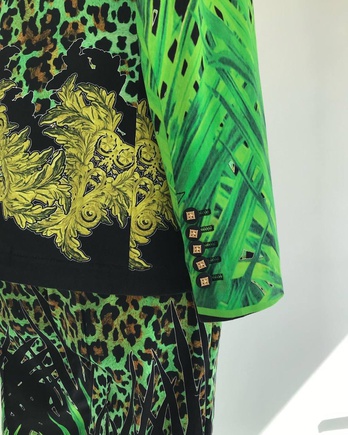 Из хлопка Versace