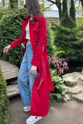 Яркий плащ изнутри и снаружи