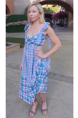 
                             
                                Francesca dress.
                                Обложка отзыва пользователя Пользователь 239276
                             
                        