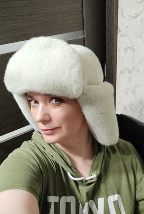 Уютная шапка из экомеха