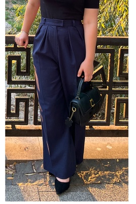 
                             
                                Брюки Дафна.
                                Обложка отзыва пользователя Пользователь 434189
                             
                        