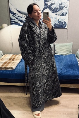 
                             
                                Мисария пальто-халат.
                                Обложка отзыва пользователя Елена Шелемех
                             
                        