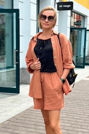 Сшила из муслина на одном дыхании.