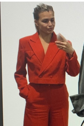 
                             
                                Жакет Нэнси.
                                Обложка отзыва пользователя Юлия Бобылева
                             
                        